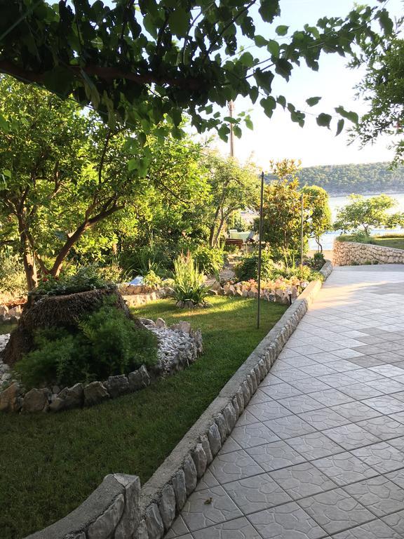 Apartment Biserka Barbat na Rabu Εξωτερικό φωτογραφία