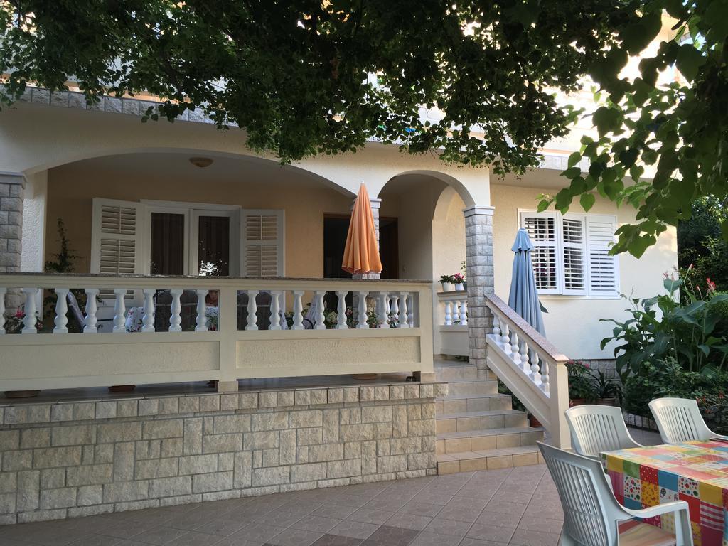 Apartment Biserka Barbat na Rabu Εξωτερικό φωτογραφία