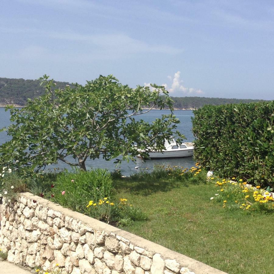 Apartment Biserka Barbat na Rabu Εξωτερικό φωτογραφία