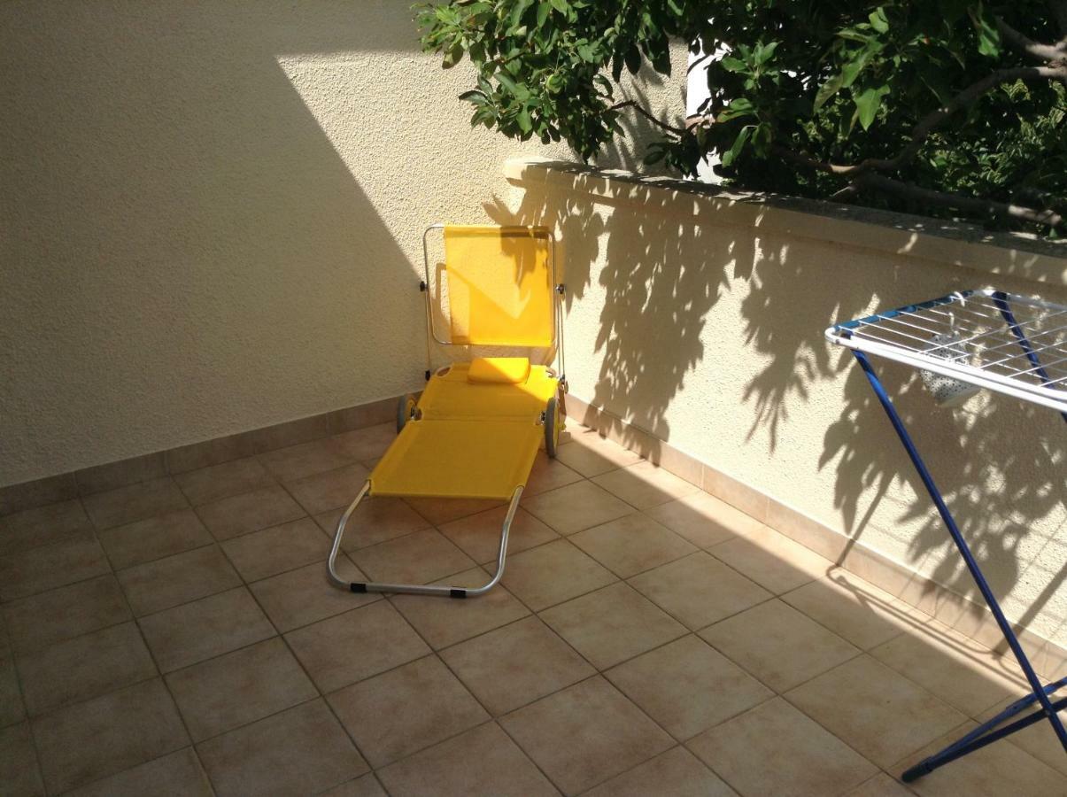 Apartment Biserka Barbat na Rabu Εξωτερικό φωτογραφία