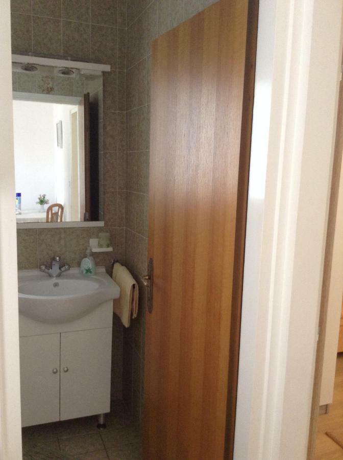 Apartment Biserka Barbat na Rabu Εξωτερικό φωτογραφία