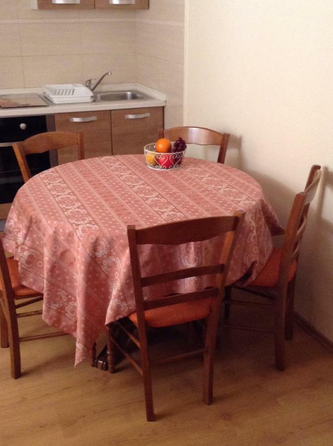 Apartment Biserka Barbat na Rabu Εξωτερικό φωτογραφία