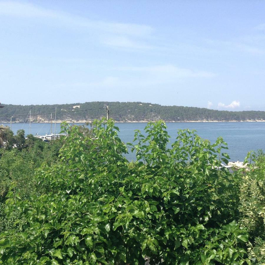 Apartment Biserka Barbat na Rabu Εξωτερικό φωτογραφία