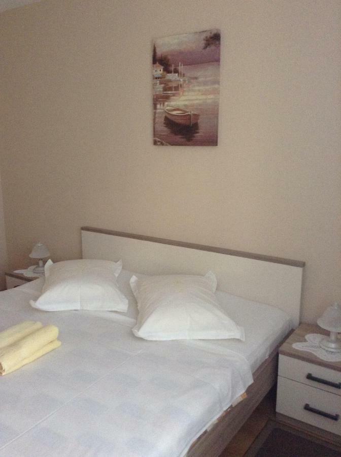 Apartment Biserka Barbat na Rabu Εξωτερικό φωτογραφία