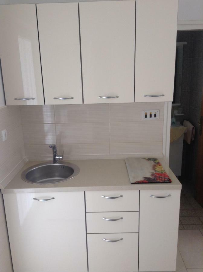 Apartment Biserka Barbat na Rabu Εξωτερικό φωτογραφία
