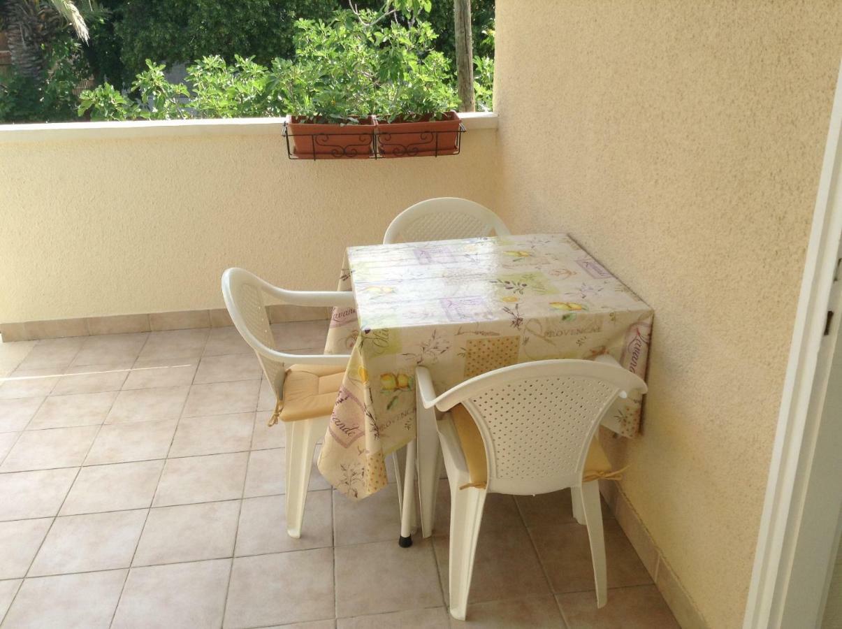 Apartment Biserka Barbat na Rabu Εξωτερικό φωτογραφία